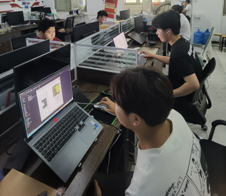 喜報(bào)！我校9名學(xué)子在2025年河南省大學(xué)生測(cè)繪學(xué)科創(chuàng)新創(chuàng)業(yè)智能大賽中斬獲佳績(jī)