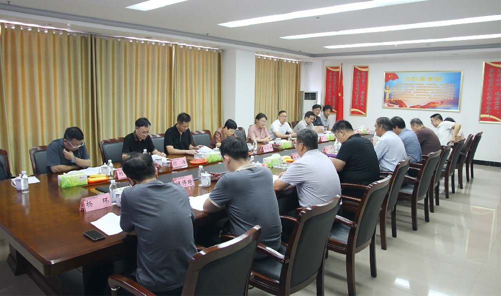 湖北省民辦高?？疾靾F(tuán)蒞臨我?？疾煺{(diào)研工作